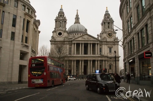 Harry Potter in Londen (2017) ; St. Paul's Cathedral London | foto 5 Harry Potter in Londen (2017) ; St. Paul's Cathedral, saint paul cathedral, bus, taxi, londen | foto 5