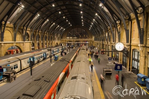 Harry Potter in Londen (2017) ; King's Cross - Platform 9¾ | foto 12 Harry Potter in Londen (2017) ; Platform 9¾, King's Cross, Perron negen en driekwart, Londen, Virgin | foto 12