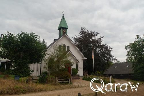 Veluwe Zwerfpad Etappe 12 van Vaassen naar Hoog Soeren (2026) ; Kapel Hoog Soeren ; Hoog Soeren, Etappe 12, Parqui beuk, Kapel Hoog Soeren, Veluwe Zwerfpad