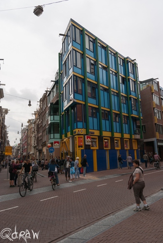 Amsterdam Centrum (2013), marlboro advertentie, metro sneltram bord, winkel