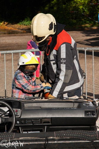 Opendag Brandweer Twello | Hydraulische nagelknipper