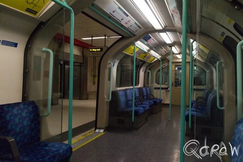 City of London (2017) ; metro, tube, london, waterloo | foto 1