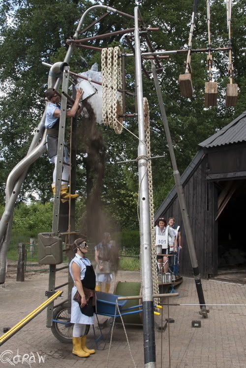 Aardlek (NL) met Ommezwaai, theater, Kunst- Cultuurroute Salland, Kunst|fietsroute, van hier kunst tot ginder