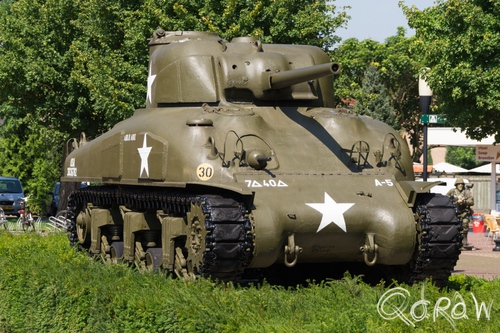 Oorlogsmuseum Overloon (2015) ; Liberty Park, overloon, sherman tank | foto 1