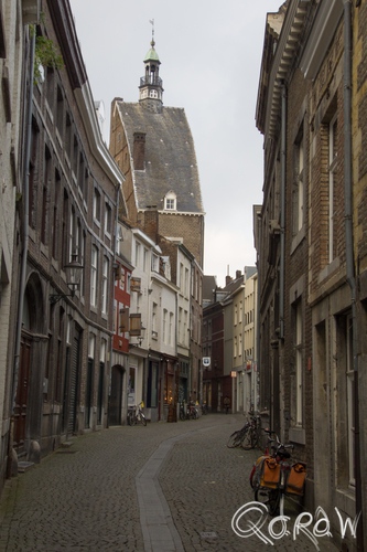 Maastricht (2016) ; kerk, steeg, Maastrichter Brugstraat | foto 6