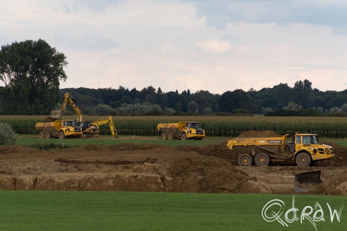 Ruimte voor de Rivieren Voorsterklei 2014 ; truck, grond verplaatsen, grondwerk, IJssel, vrachtwagen | foto 3
