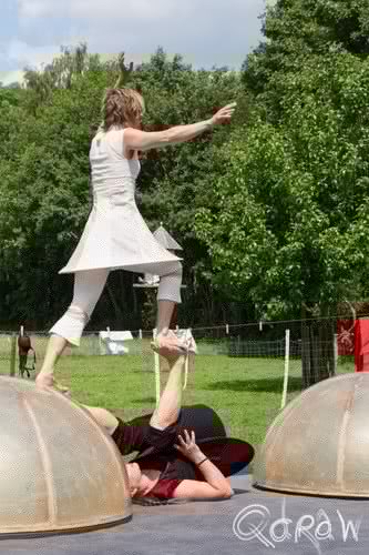 Theater langs de IJssel Duo Marange – Around and About, bol, waslijn, Angela Dirven, Marjolein Wagter | foto 5