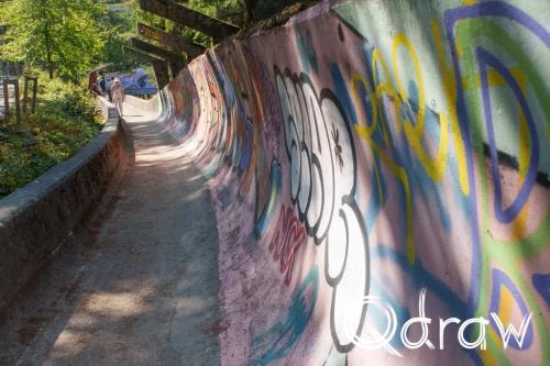 Sarajevo kabelbaan en olympische bobsleebaan op Trebević (2026), Bobsleebaan, Bobsleebaan, Sarajevo, Trebevic, Graffiti