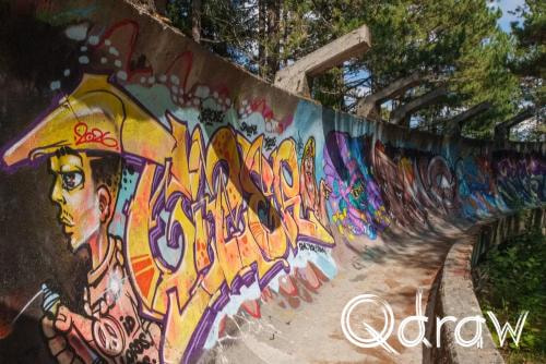 Sarajevo kabelbaan en olympische bobsleebaan op Trebević (2026), Bobsleebaan, Bobsleebaan, Sarajevo, Trebevic, Graffiti