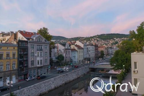 Wat moet je zien in Sarajevo centrum? (2026), Papagajka - Miljacka, Papagajka, Sarajevo, rivier, Miljacka